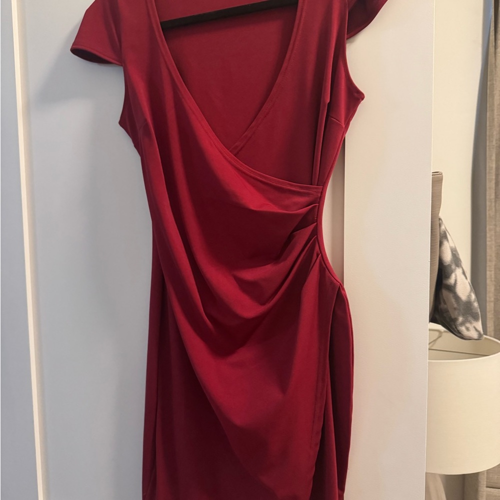 Boohoo Red Bodycon Mini Dress V-Neck Flutter Sleeves
